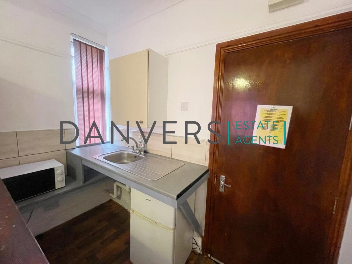 Room Narborough Road in Leicester