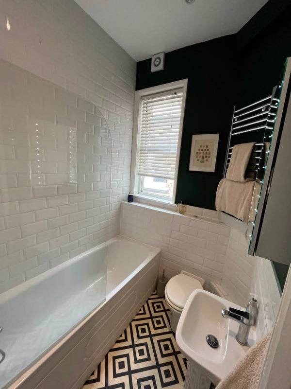 Room Mowll Street in Greater London