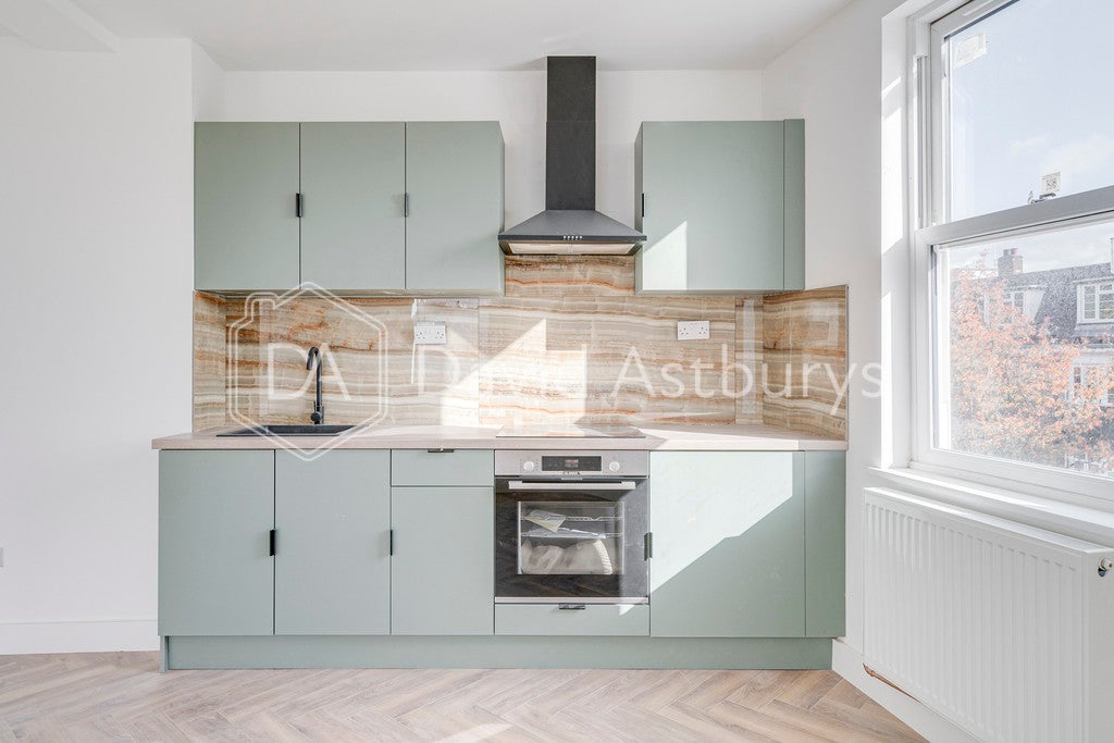 Flat Marlborough Road in Greater London