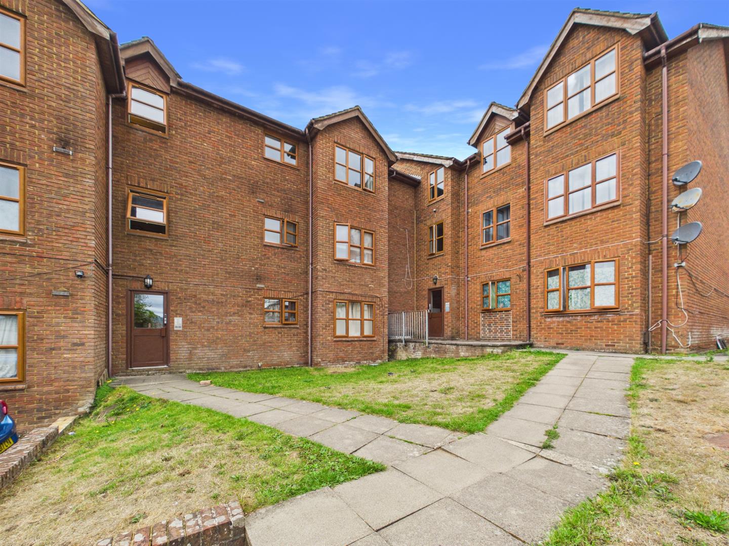 Flat Wilton Road in Reigate and Banstead