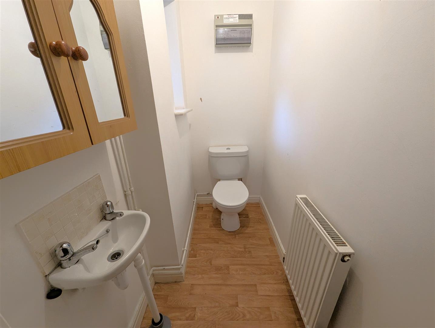 House Farnborough Close in Corby