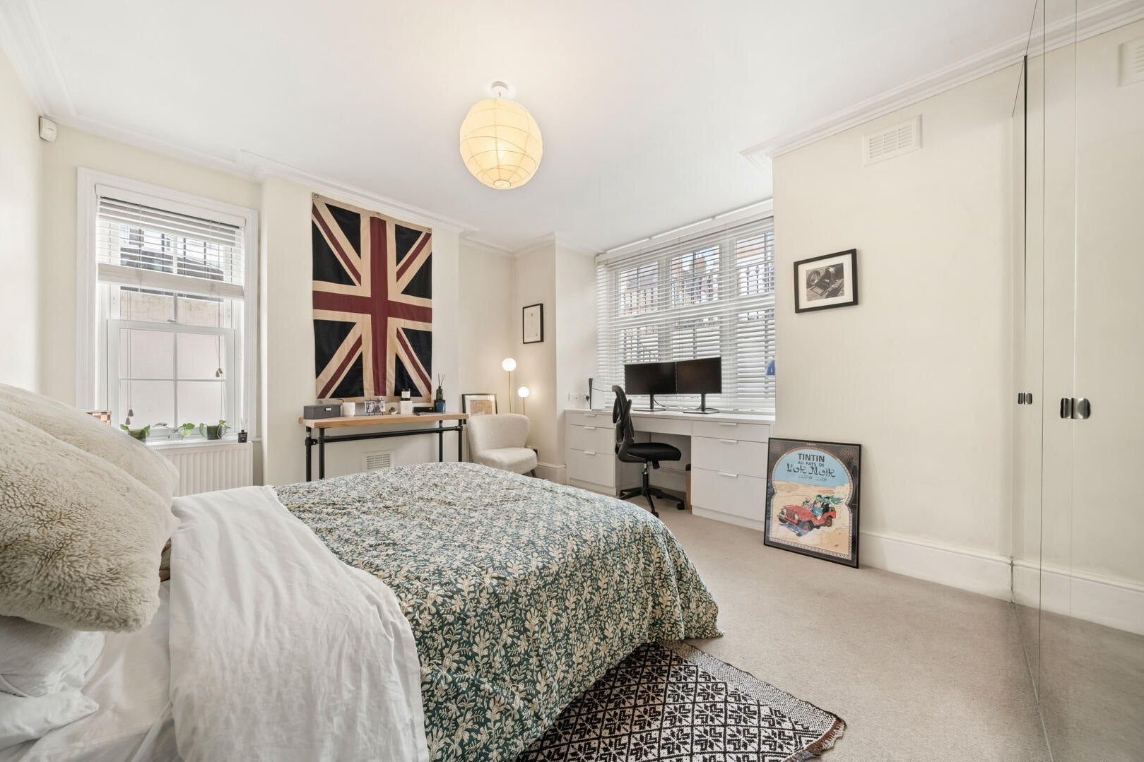 Flat Halford Road in Greater London