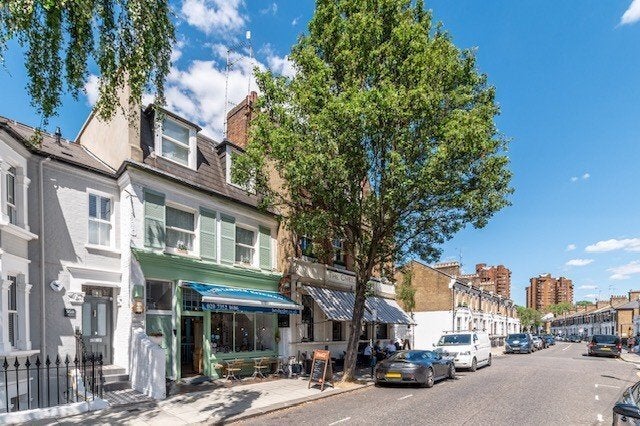 Flat Burnaby Street in Greater London