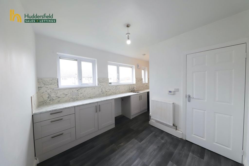 House Bronte Close in Kirklees