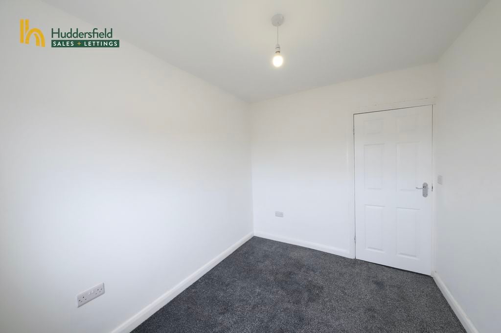 House Bronte Close in Kirklees