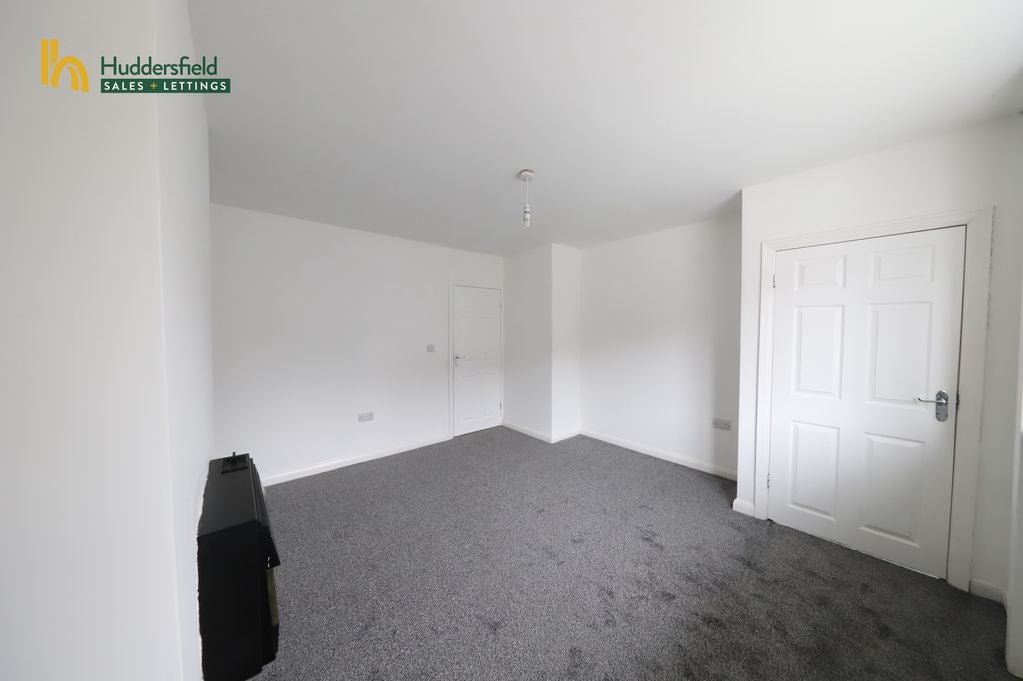 House Bronte Close in Kirklees