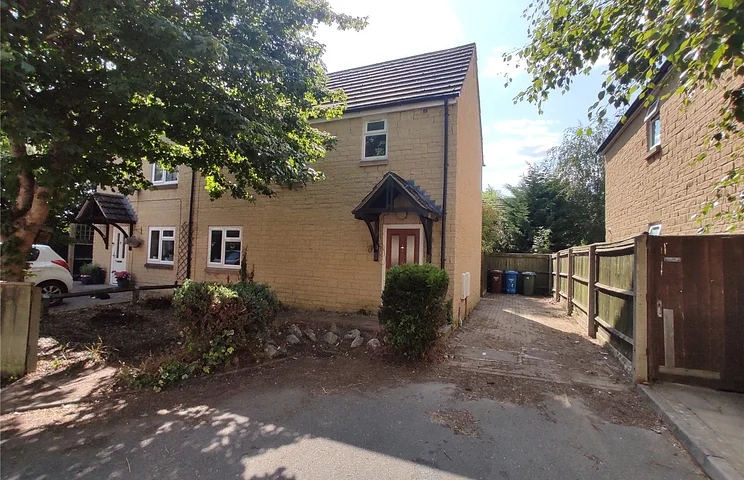 House Croxford Gardens in Kidlington