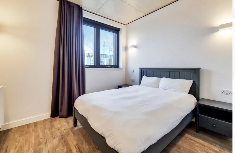 Room Olympic Way in Greater London