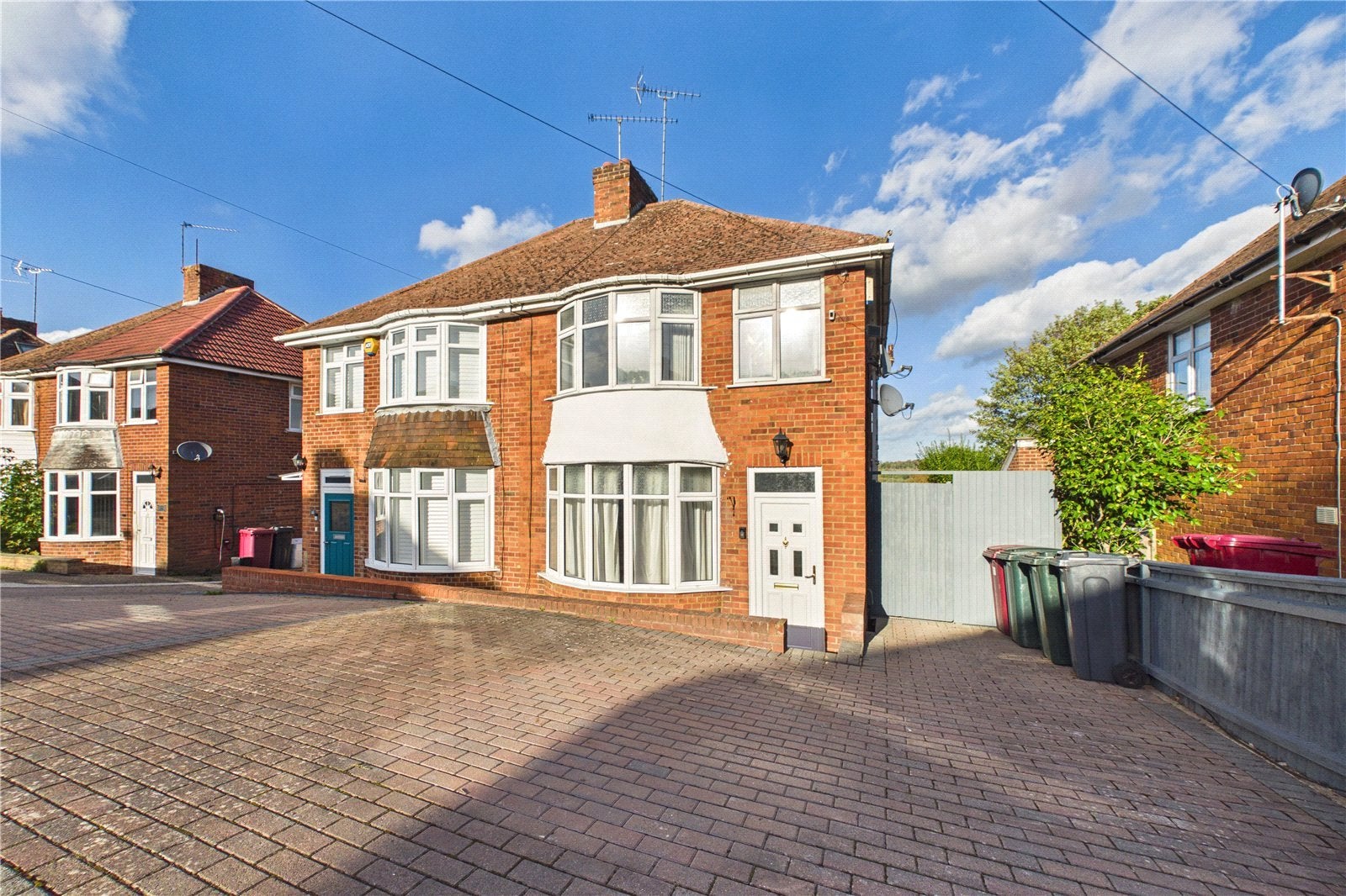 House Rydal Avenue in Reading