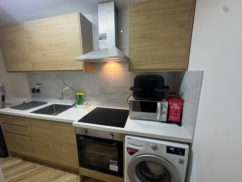 Room Montrose Walk in Greater London