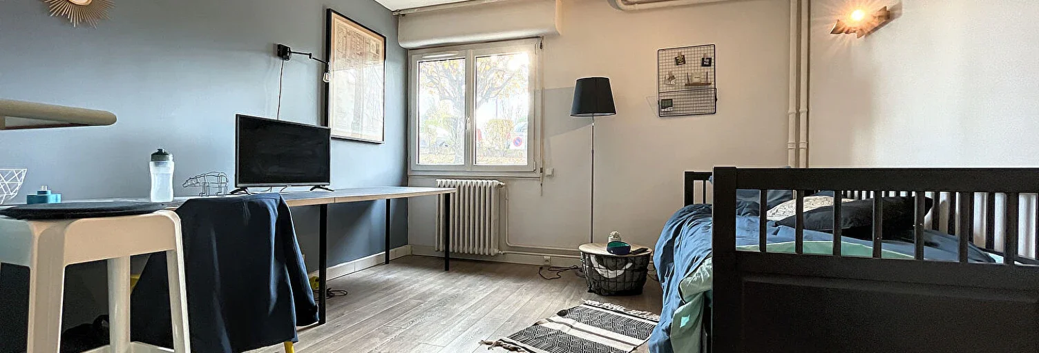 Flat Boulevard Paul Doumer in Reims