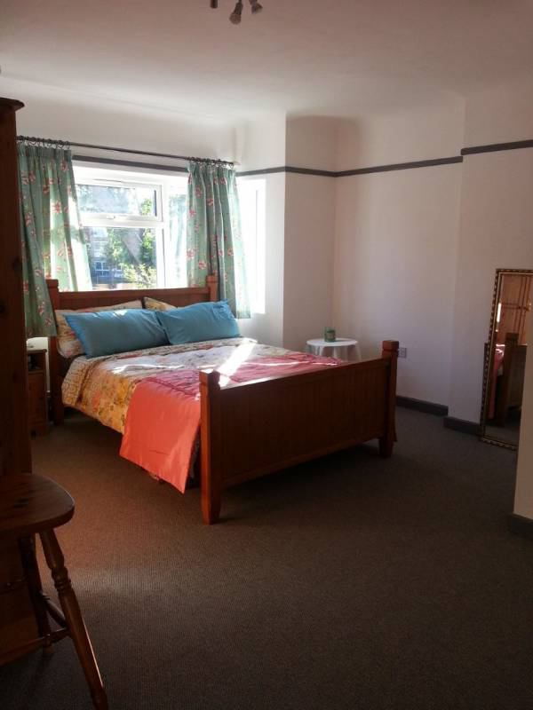Room Whitworth Road in Greater London