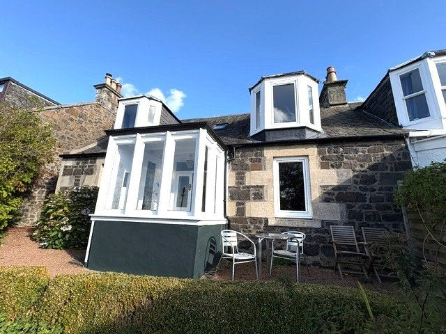 House Queen Street in Newport-on-Tay