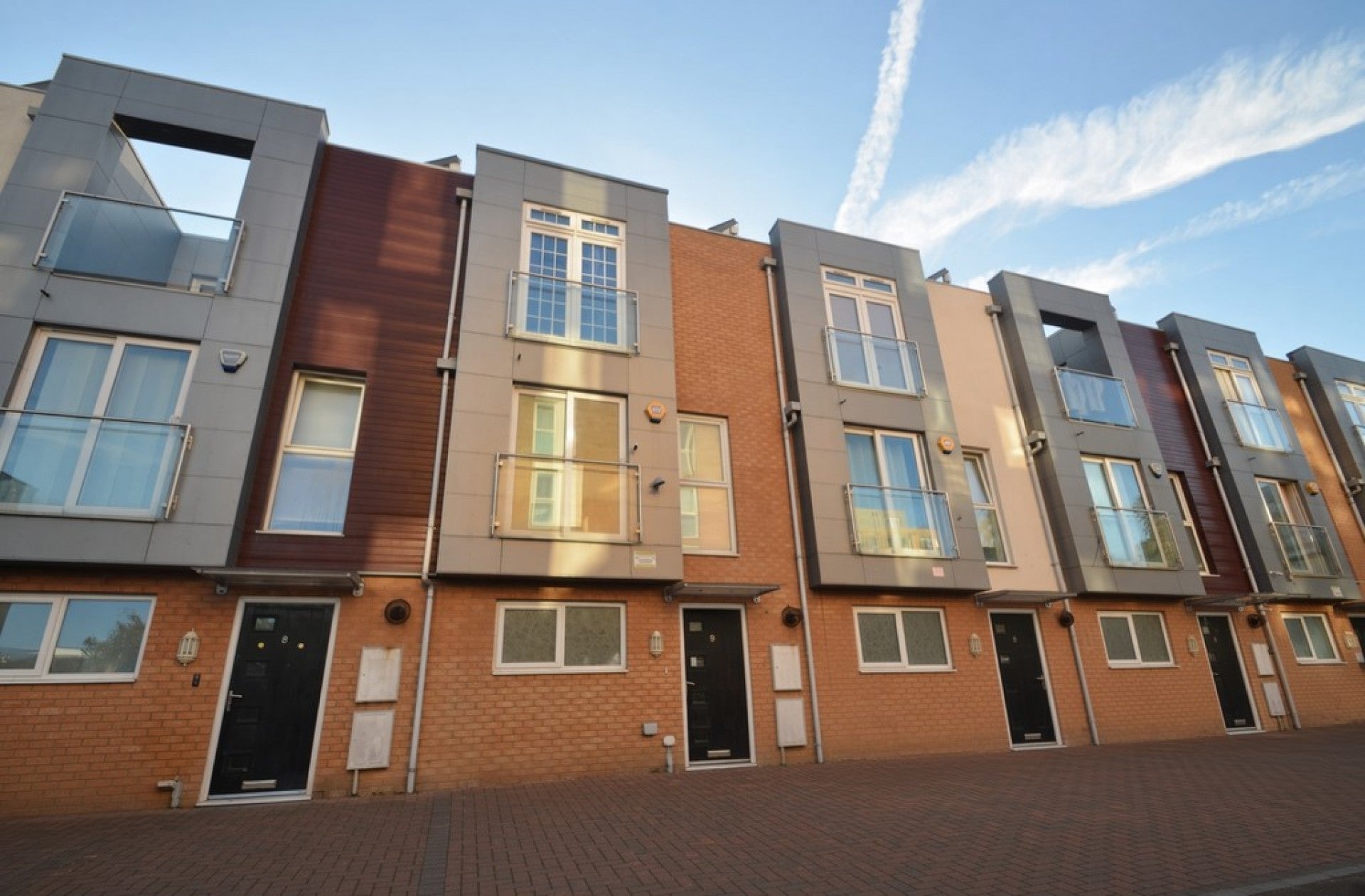 House Issa Road in Greater London