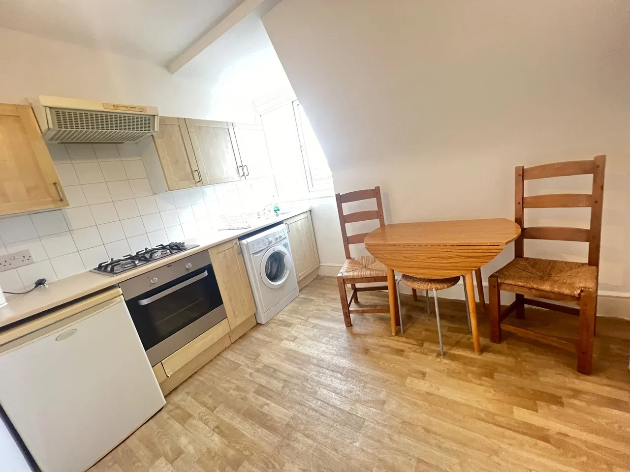 Flat Middle Lane Mews in Greater London