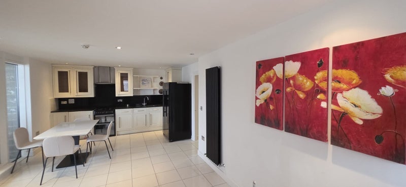 Room Erebus Drive in Greater London