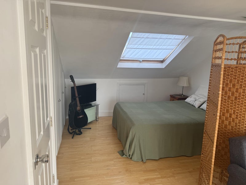 Room Sherington Road in Greater London