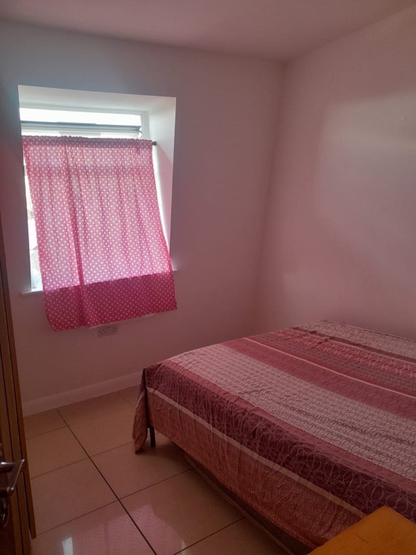 Room Abbott Road in Greater London