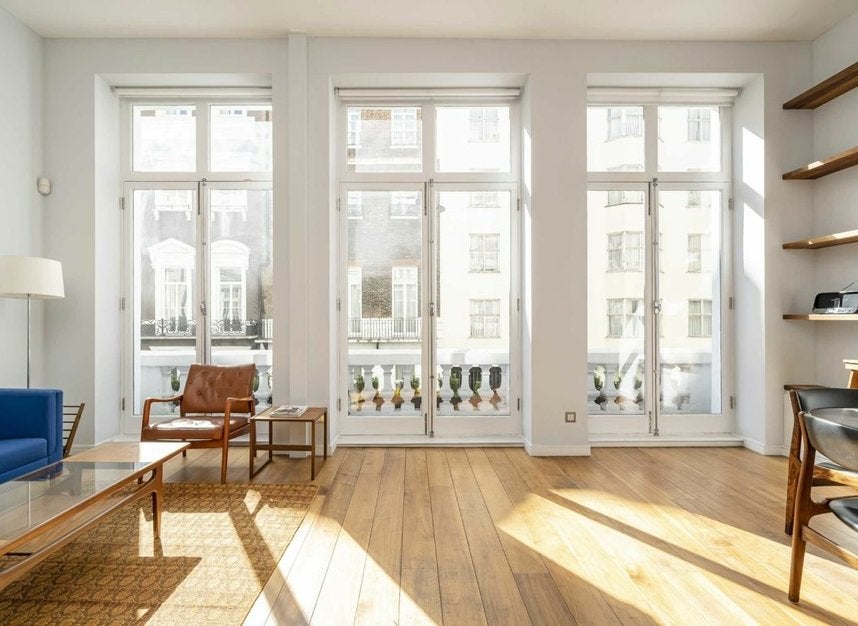Flat Hertford Street in London