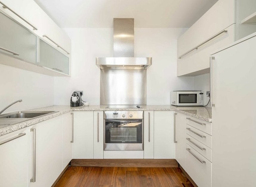 Flat Hertford Street in London