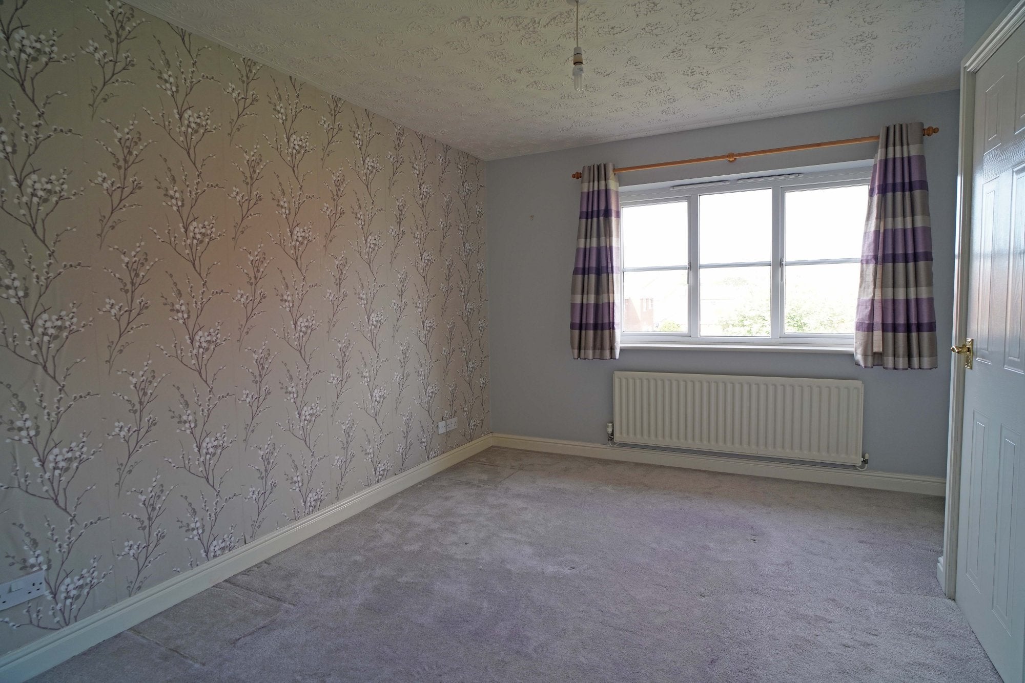 House Frances Havergal Close in Royal Leamington Spa