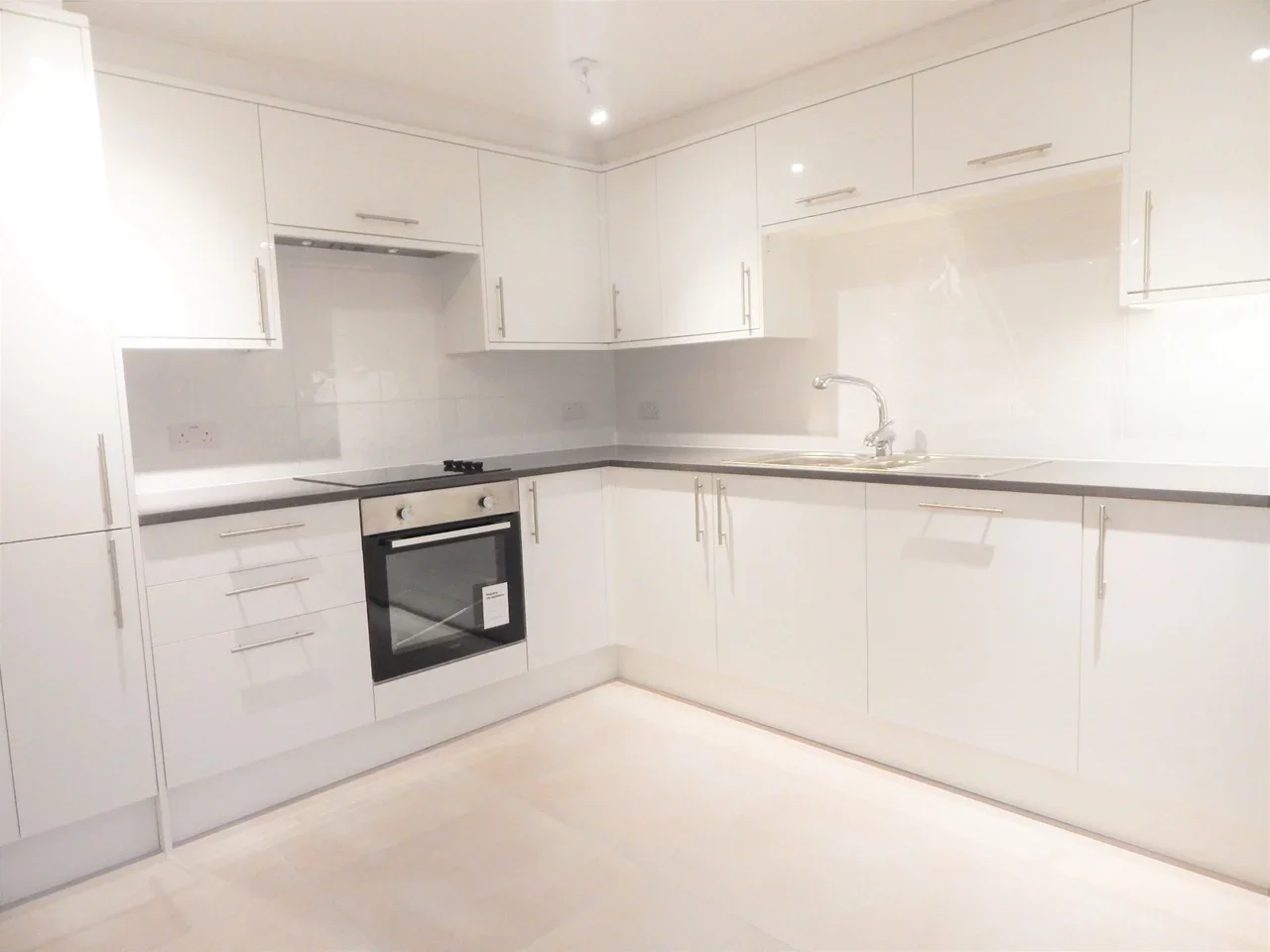 Flat Tintern Close in Greater London