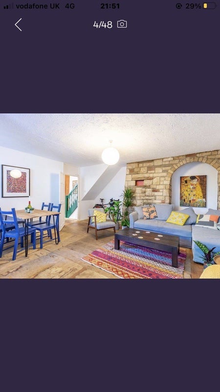 Room Pownall Road in Greater London