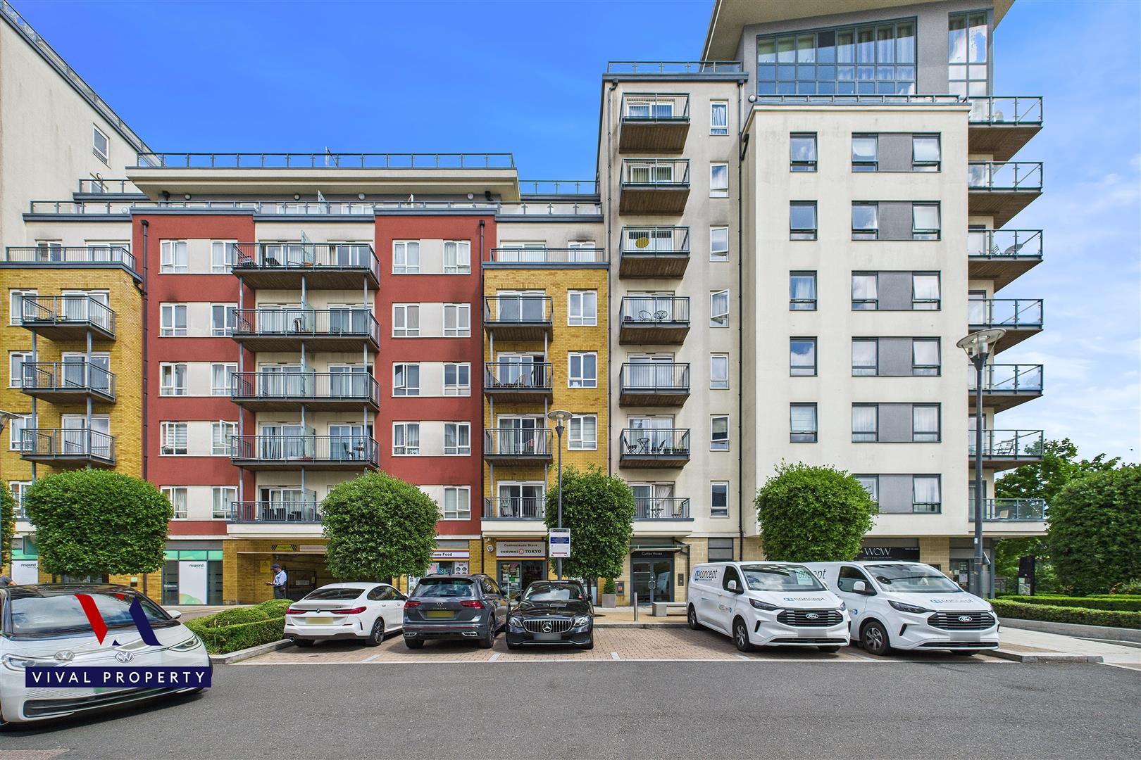 Flat Heritage Avenue in London