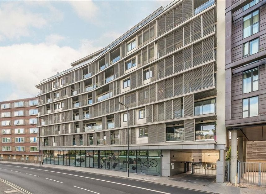 Flat East Road in Greater London