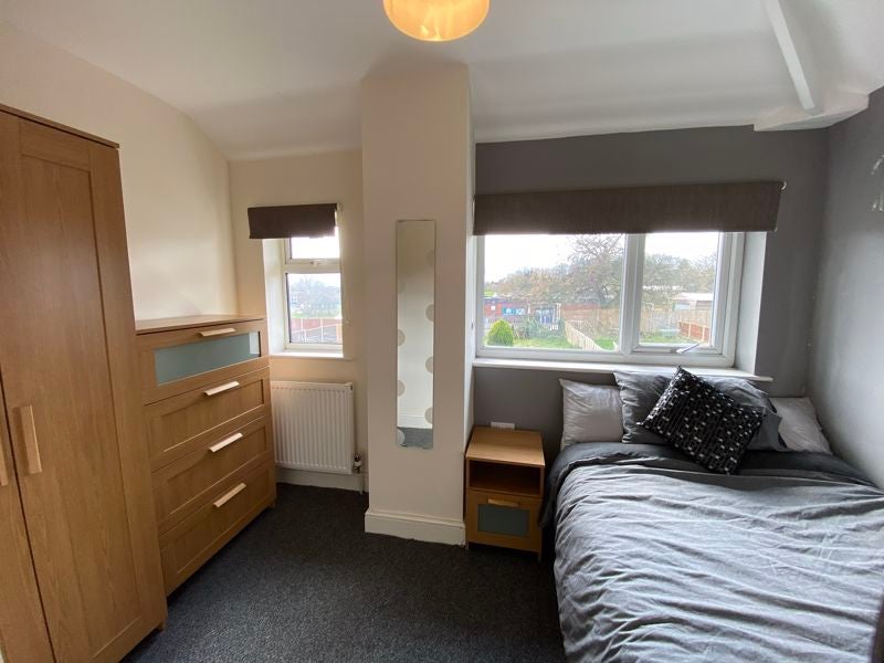 Room Burlington Avenue in Mansfield
