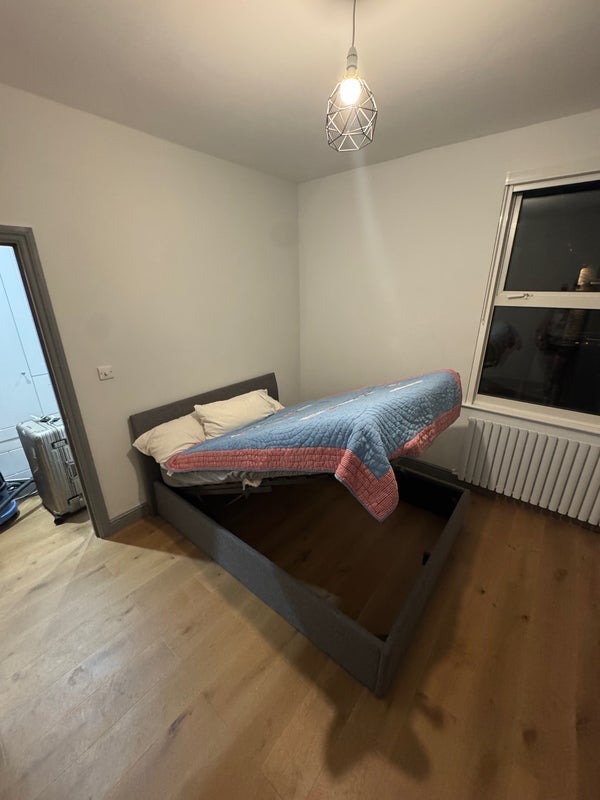 Room Lyham Road in Greater London