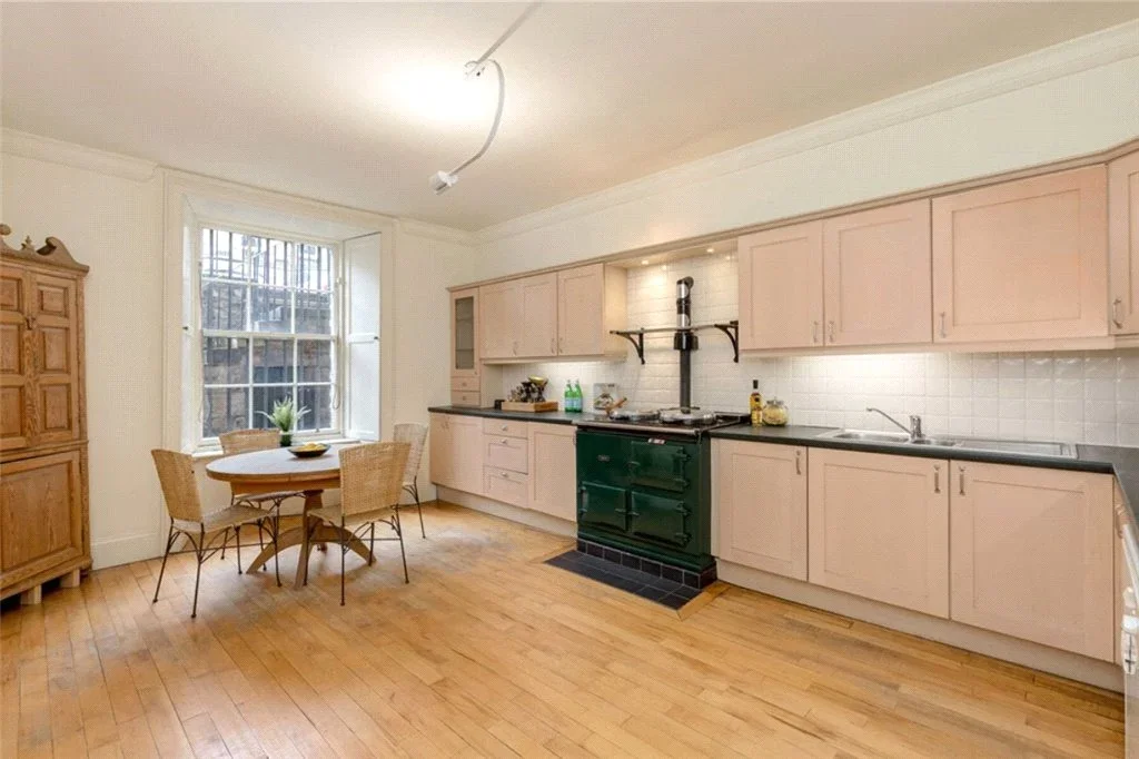 Flat Great King Street in City of Edinburgh