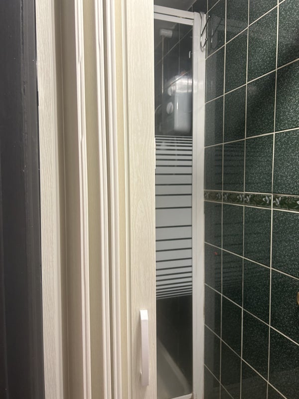 Room Elderfield Road in Greater London