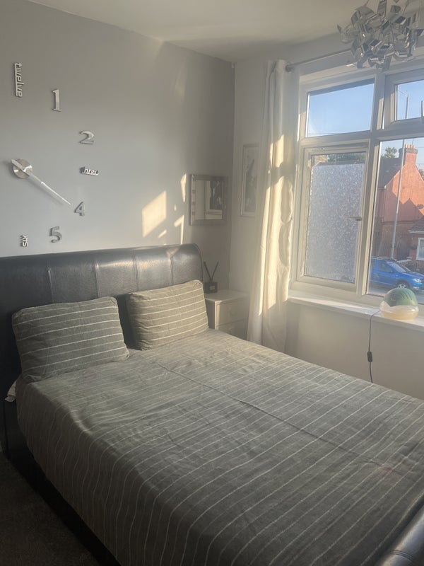 Room Bramford Road in Ipswich