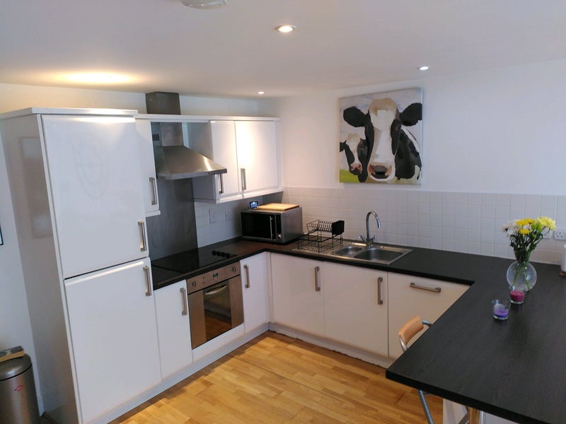 Room Cross Street in Charnwood