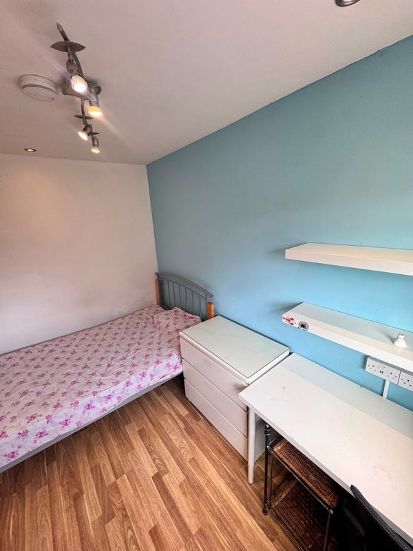 Room Bantock Way in Birmingham