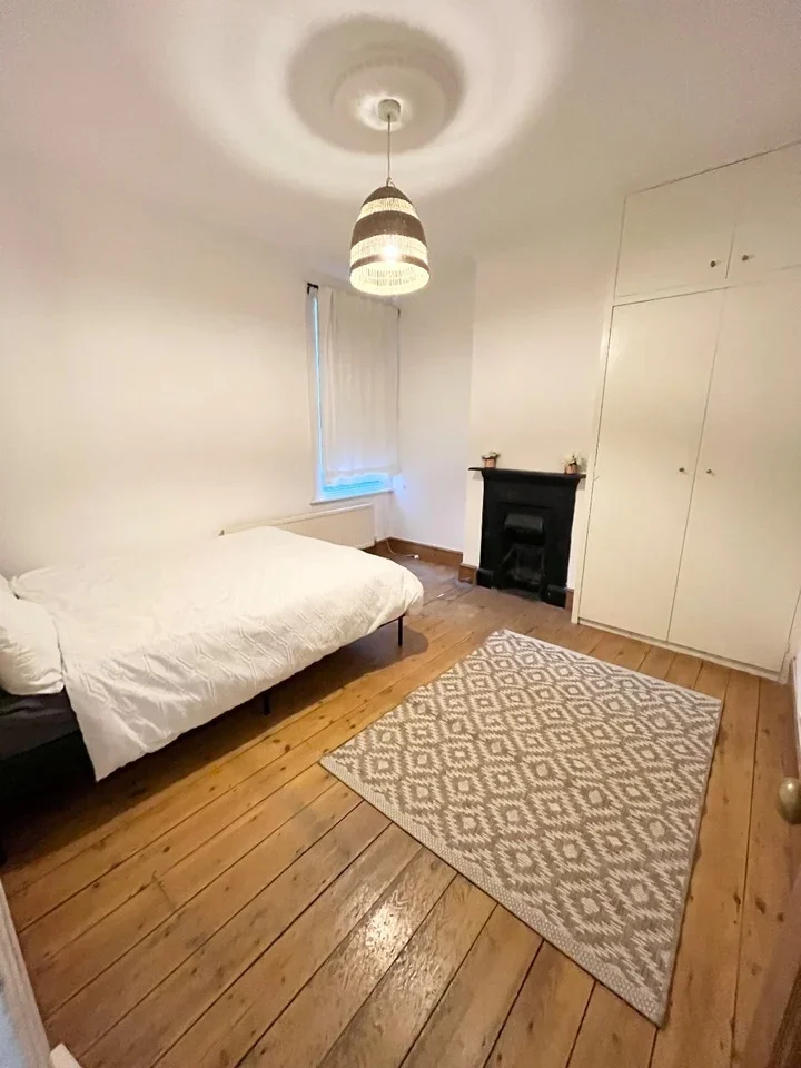 Flat Oxford Avenue in Greater London