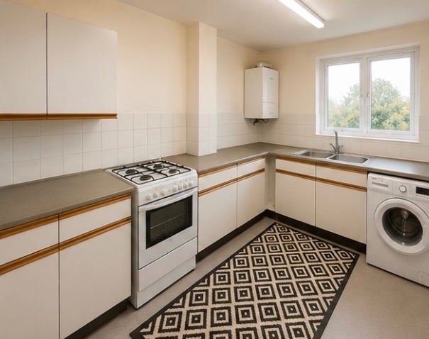 Flat Whittle Close in Greater London