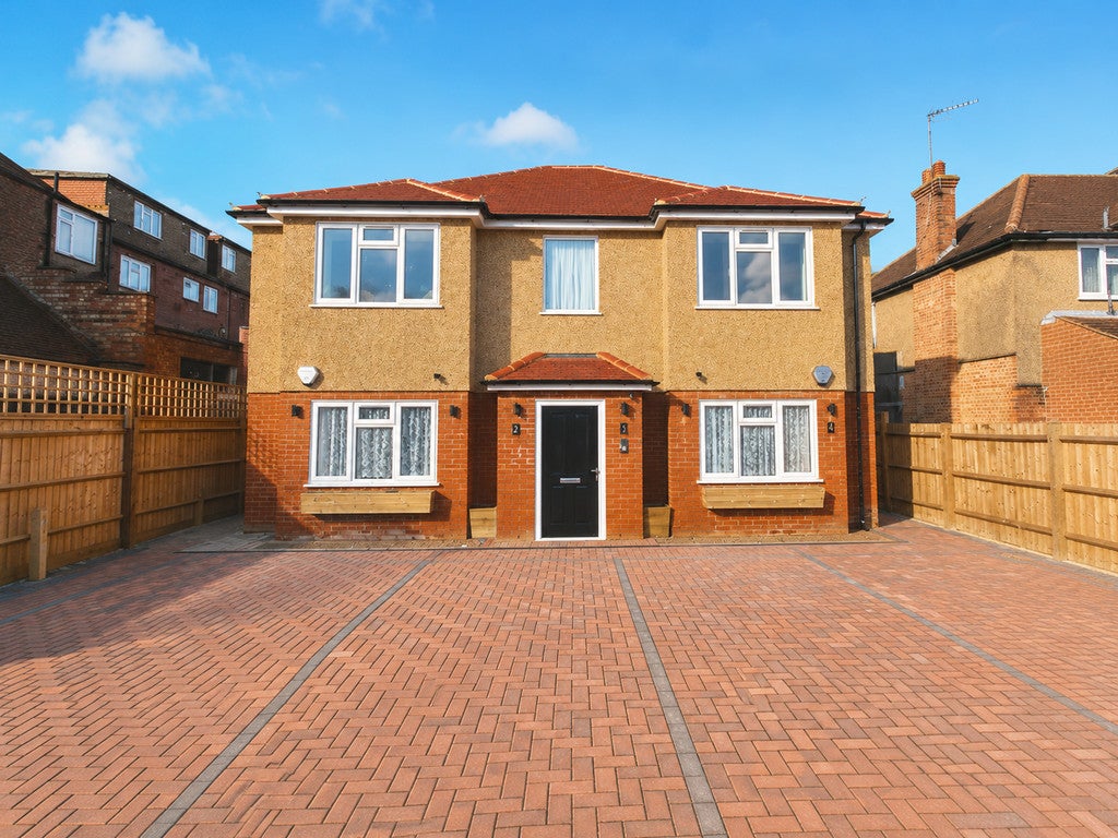 Flat Granville Road in Greater London