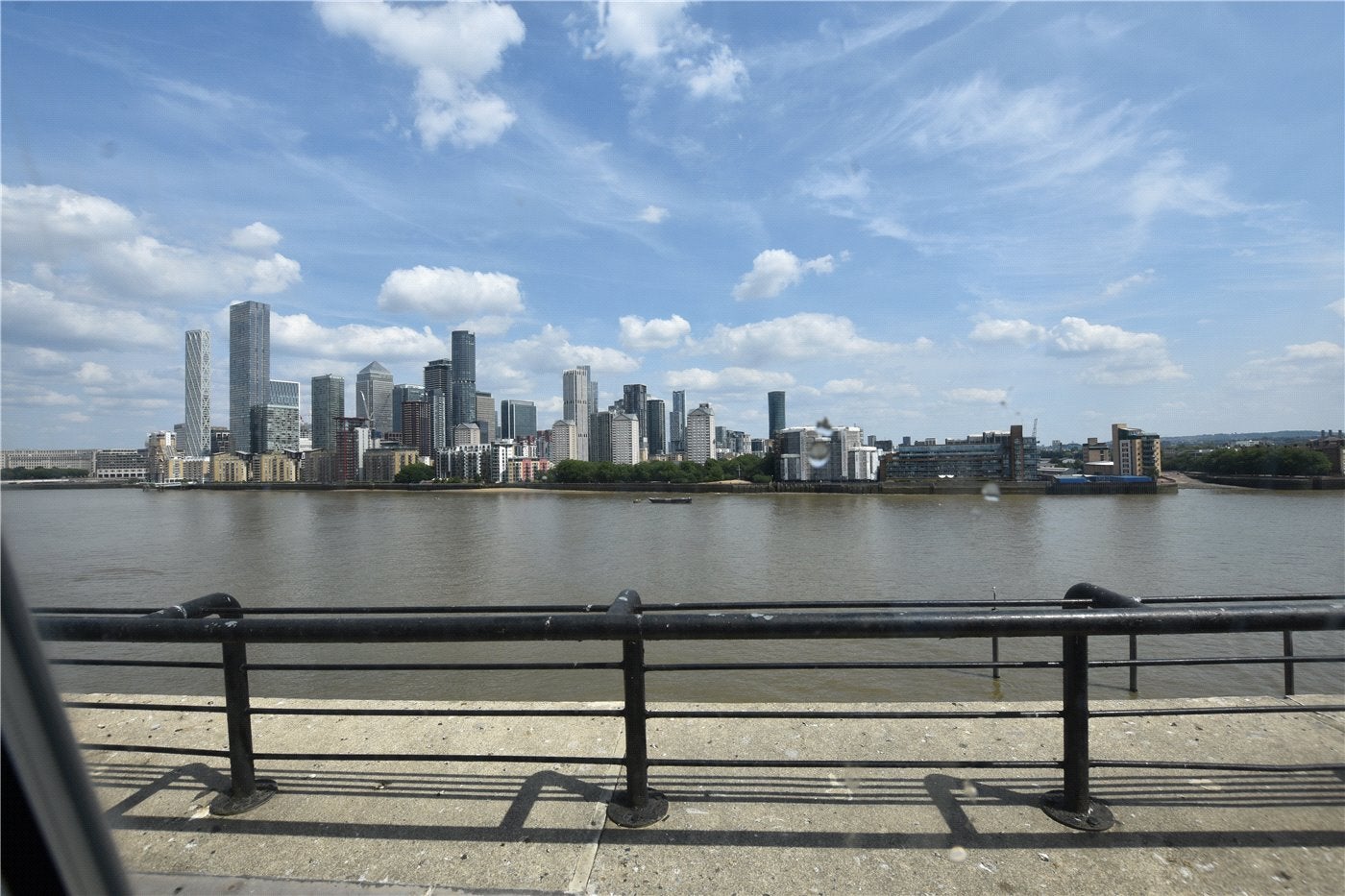 Flat Greenland Passage in Greater London