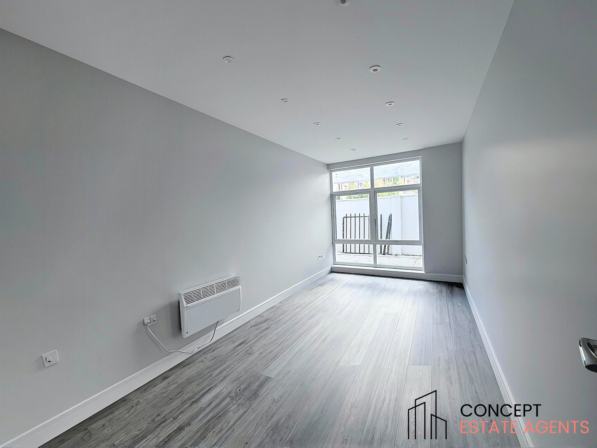 Flat Cavendish Avenue in Greater London