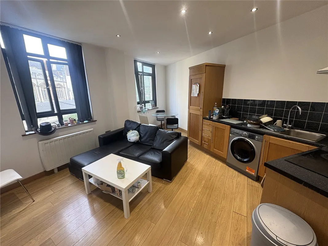 Flat Saint Stephens Avenue in Bristol