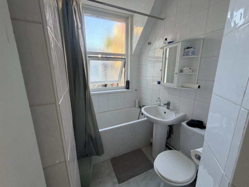 Room Hillfield Park in Greater London