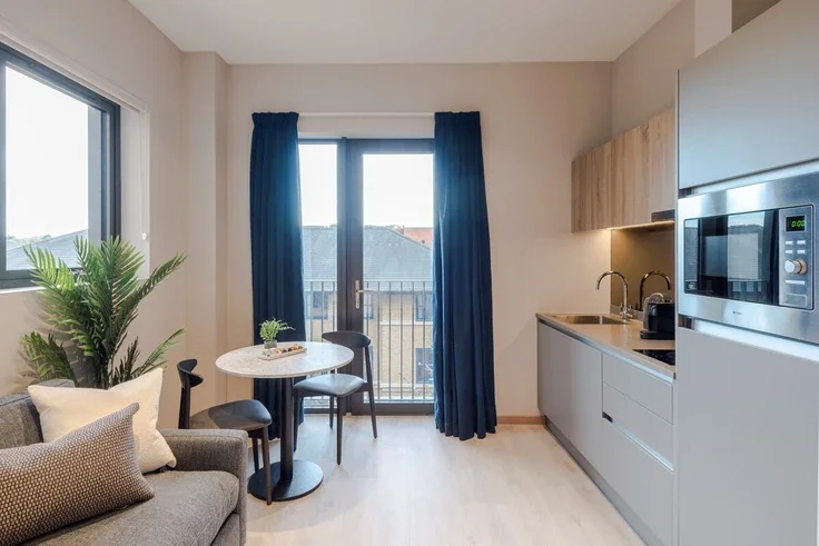 Flat North Row in Milton Keynes