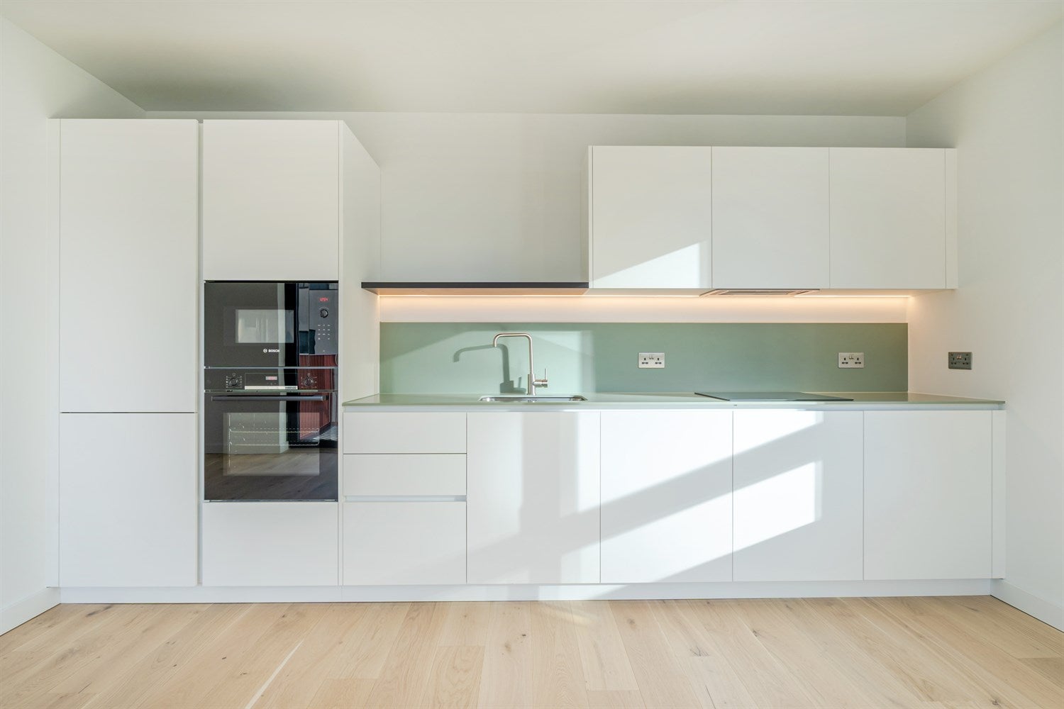 Flat Pilot Walk in Greater London