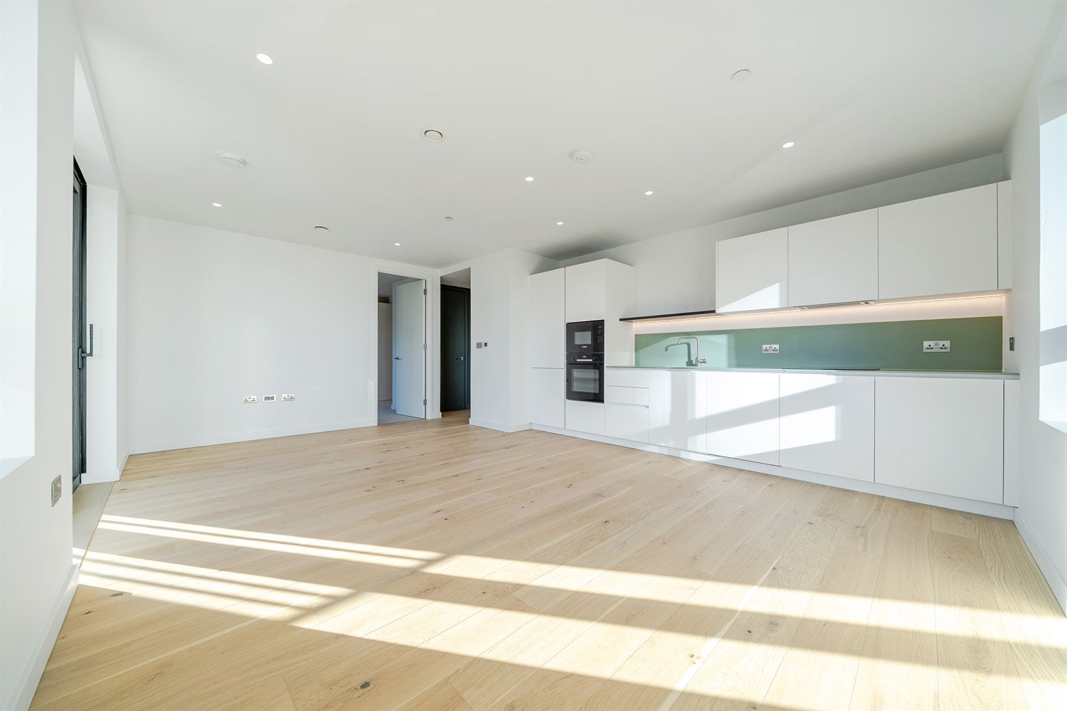 Flat Pilot Walk in Greater London