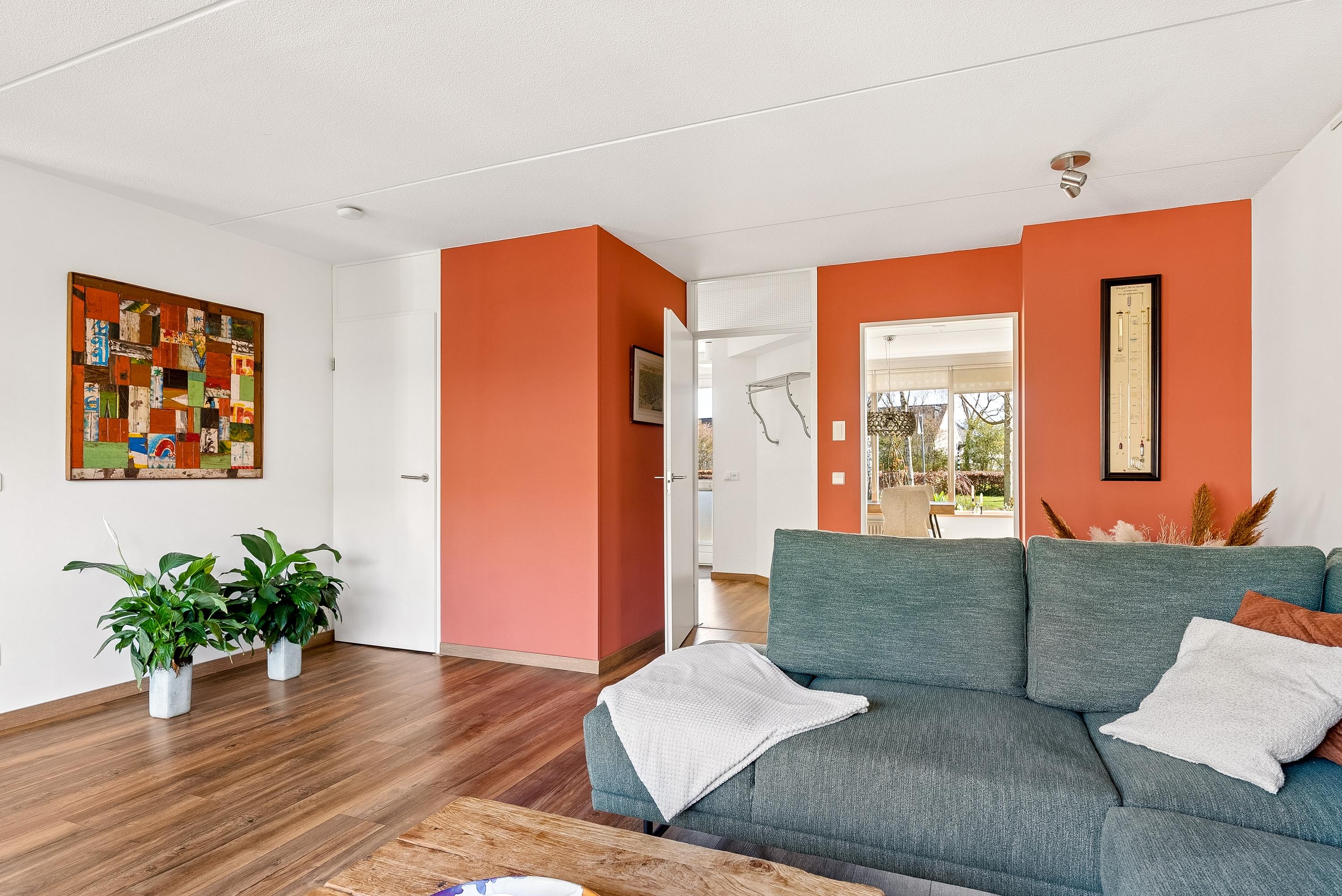 Twee-onder-één-kap te koop: Leendert Valstarstraat 19, Almere