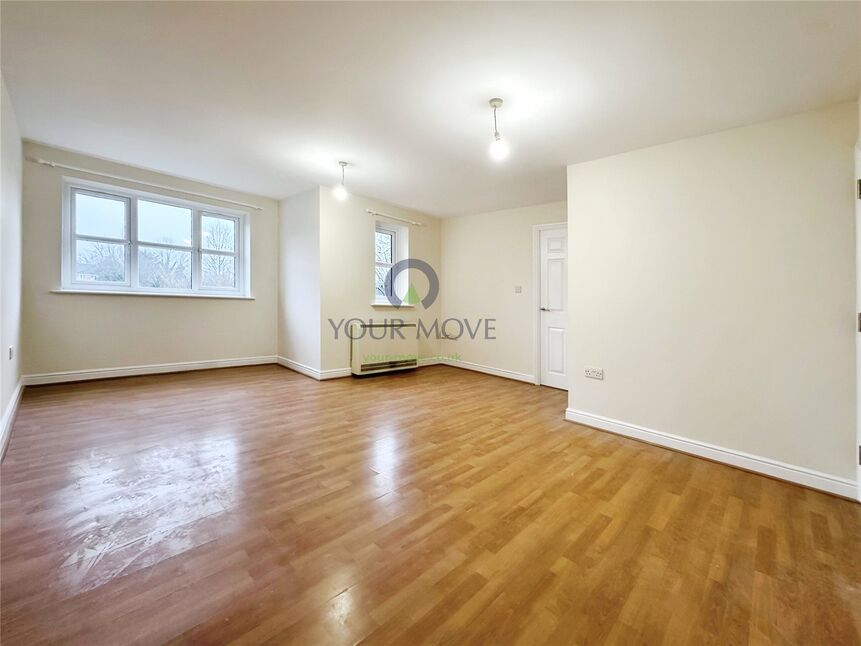 Flat Thyme Close in Greater London