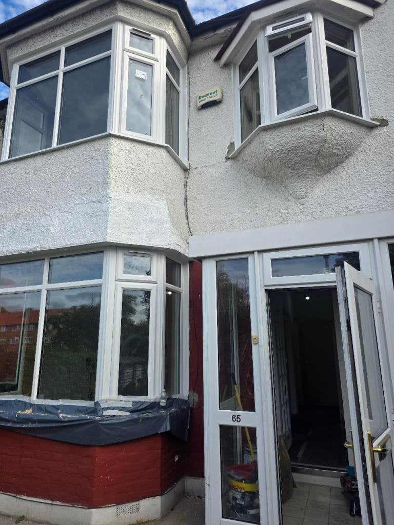 House Brantwood Road in Greater London