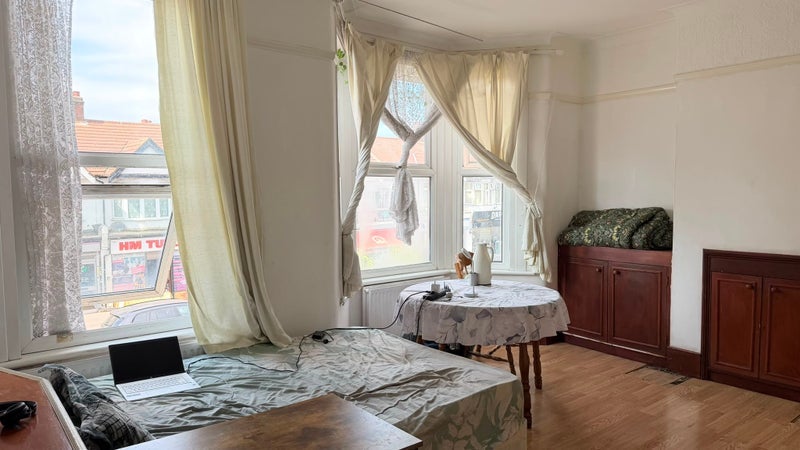 Room Lea Bridge Road in Greater London